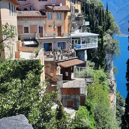 Fontane Due Bagni Tremosine